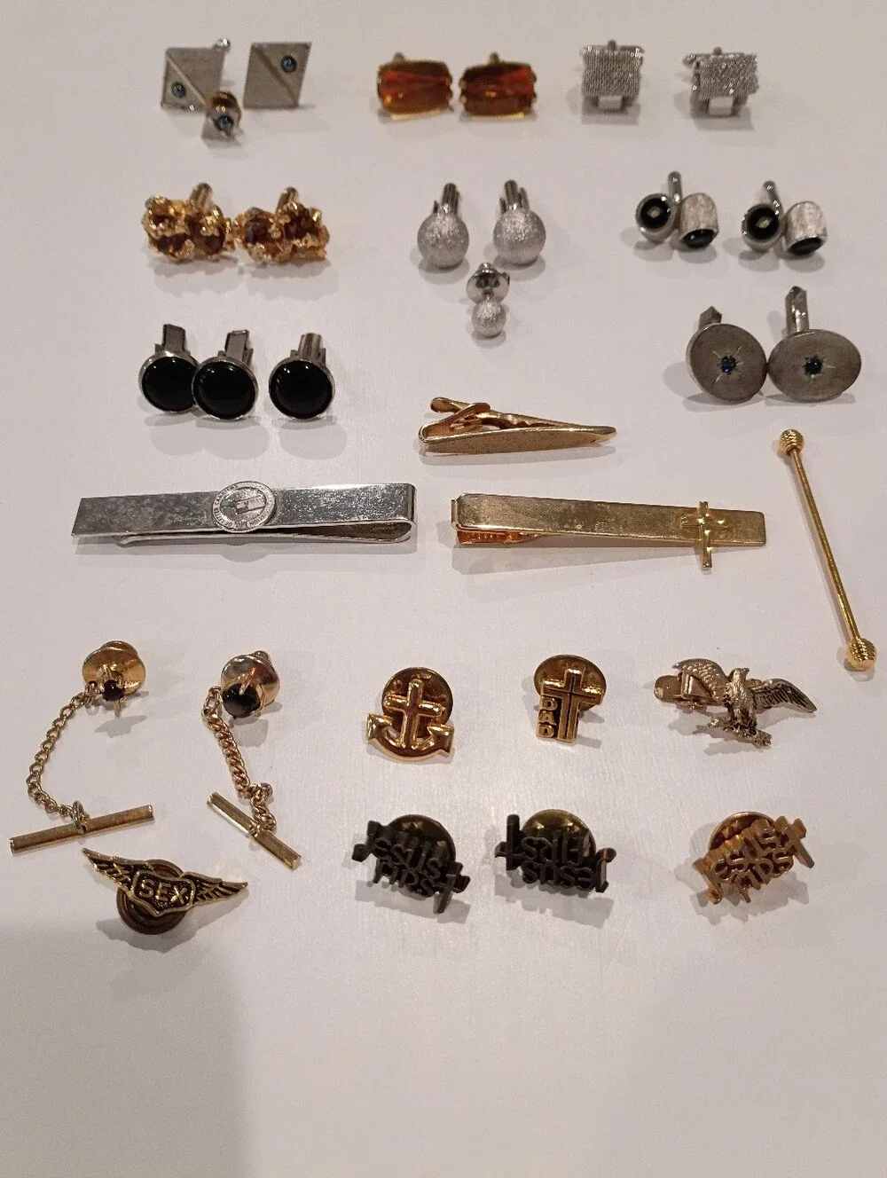 Men's Tie Clip and Cufflink Set - Gold & Silver Accents